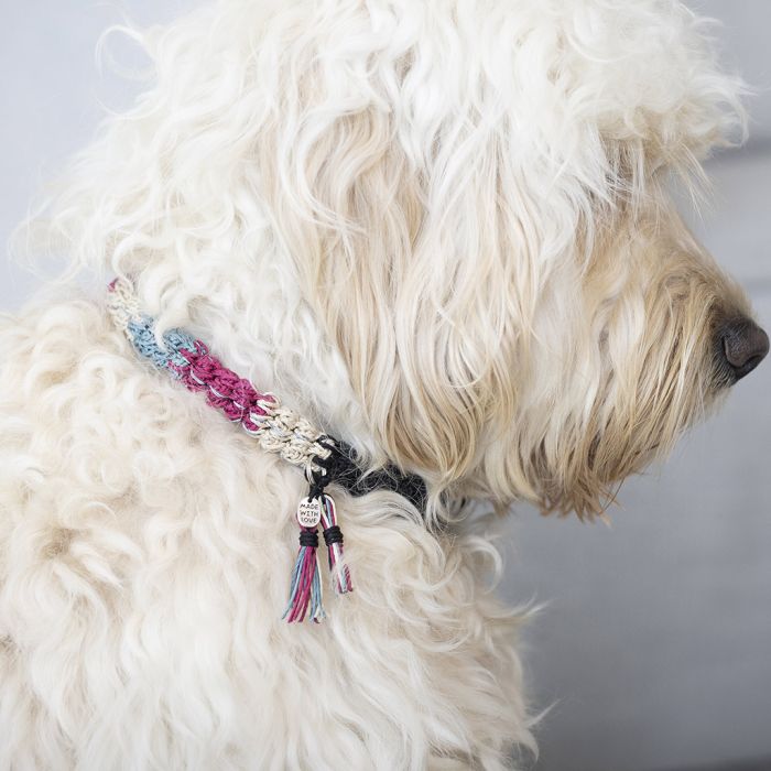 Heklet hundehalsbånd