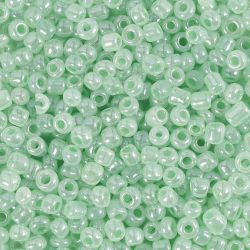 Rocaillesperler, dia. 3 mm, str. 8/0, hullstr. 0,6-1,0 mm, soft gr&oslash;nn, 25 g/ 1 pk.