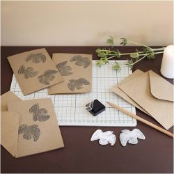 Mini DIY Kit Stempeltrykk, Kort med duer, beige, 1 pk.